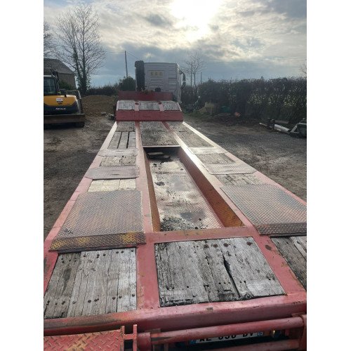 Semi-remorque porte-engins KAISER